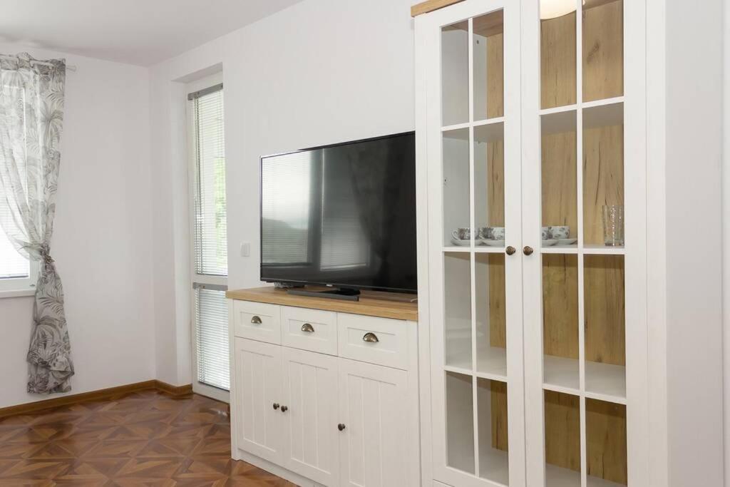 Perfect Summer Vacation Rental - One-Bedroom Flat By Flat Mаnager Topola Ngoại thất bức ảnh